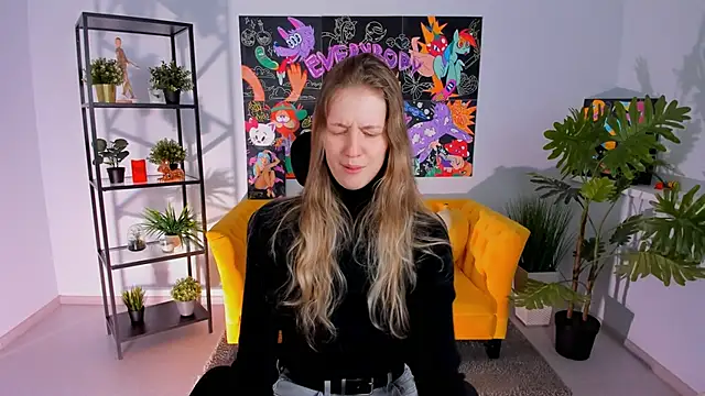 Sharon Evansi online show from February 16, 3:48 pm