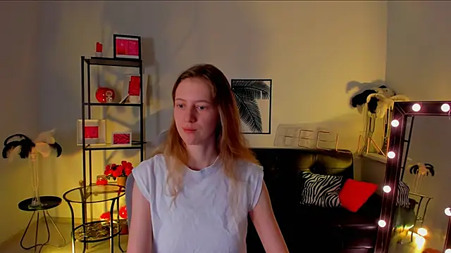 Sharon Evansi online show from March 14, 11:23 am