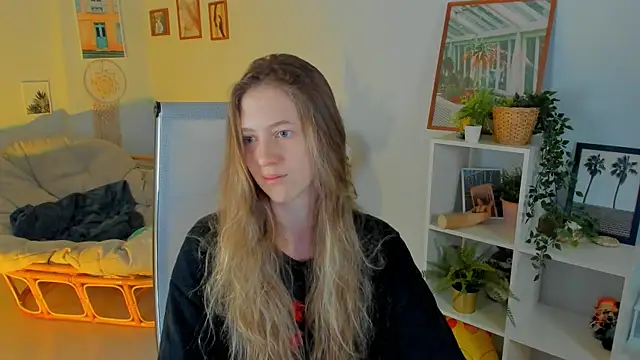 Sharon Evansi online show from March 16, 12:11 pm