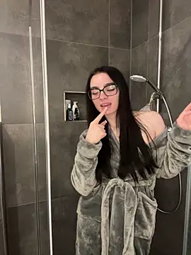 AdelinaAlia online show from November 18, 10:52 am