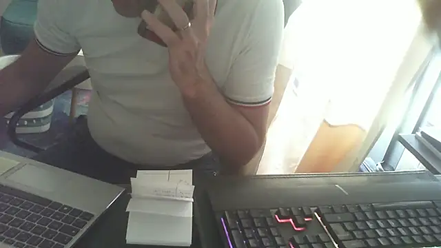 Snapshot of shyfrenchcock1 chatting on June 1, 12:18 pm shyfrenchcock1 online show from June 1, 12:18 pm