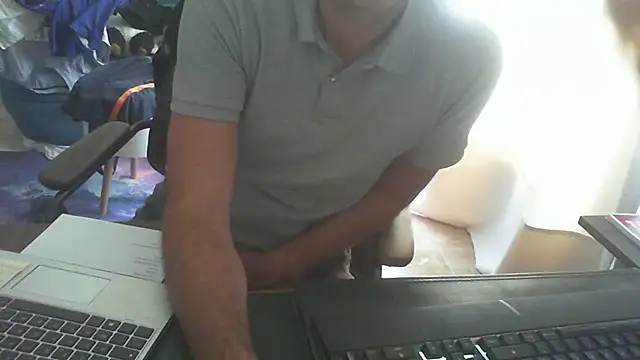Snapshot of shyfrenchcock1 chatting on July 6, 12:46 pm shyfrenchcock1 online show from July 6, 12:46 pm
