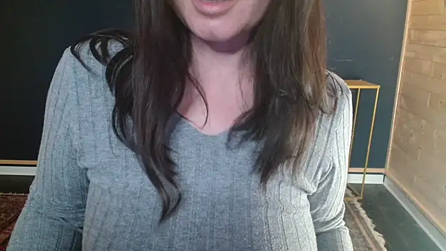 Snapshot of NovaBabe21 chatting on February 7, 10:41 am NovaBabe21 online show from February 7, 10:41 am