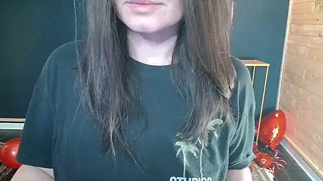 Snapshot of NovaBabe21 chatting on February 11, 6:51 am NovaBabe21 online show from February 11, 6:51 am