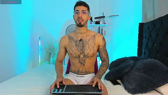 Snapshot of Duriel_ chatting on September 23, 6:11 pm Duriel  online show from September 23, 6:11 pm