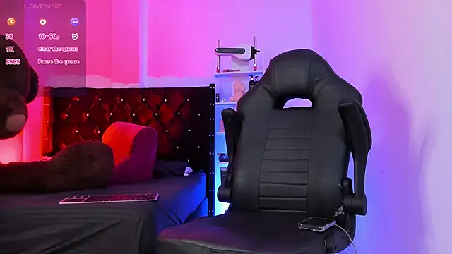 Duriel  online show from December 2, 6:36 pm