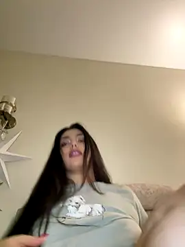 Sweet Khalifa  online show from December 22, 3:20 pm