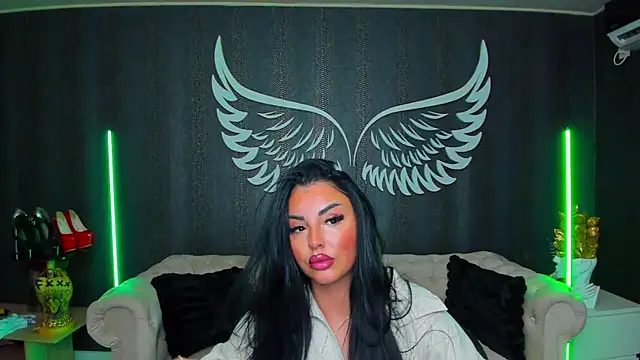 Snapshot of anemarieejolie chatting on November 14, 6:39 pm anemarieejolie online show from November 14, 6:39 pm