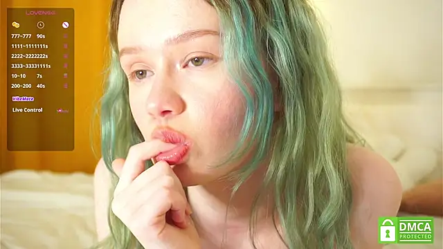 Snapshot of evkasup chatting on March 22, 8:59 pm evkasup online show from March 22, 8:59 pm