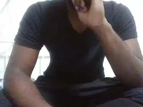 Snapshot of justinme00o7 chatting on December 11, 1:49 pm justinme00o7 online show from December 11, 1:49 pm