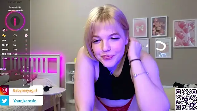 Snapshot of Maya_Rave chatting on March 3, 6:48 am Maya Rave online show from March 3, 6:48 am