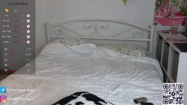 Snapshot of Maya_Rave chatting on September 13, 3:50 am Maya Rave online show from September 13, 3:50 am