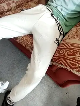 Snapshot of mehdi-l7away chatting on May 13, 2:25 pm mehdi-l7away online show from May 13, 2:25 pm