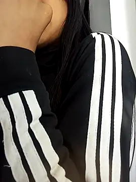 bonnie 18x online show from November 7, 11:49 pm