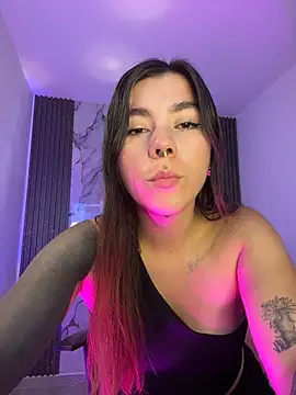 luccianagreyy online show from April 28, 11:59 am