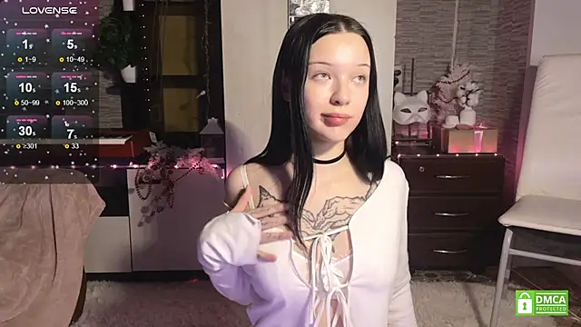 Snapshot of michelle_windrose chatting on January 25, 6:13 pm michelle windrose online show from January 25, 6:13 pm