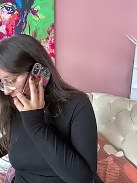 Snapshot of PoliBenett_ chatting on December 18, 8:03 pm PoliBenett online show from December 18, 8:03 pm