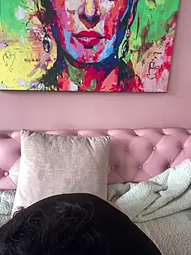 Snapshot of PoliBenett_ chatting on February 11, 5:29 pm PoliBenett online show from February 11, 5:29 pm