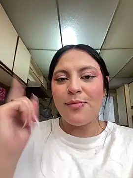 Snapshot of PoliBenett_ chatting on February 21, 9:11 pm PoliBenett online show from February 21, 9:11 pm