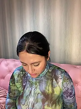 Snapshot of PoliBenett_ chatting on February 26, 3:21 am PoliBenett online show from February 26, 3:21 am