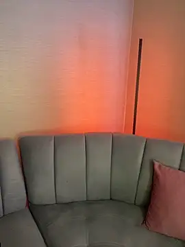 Snapshot of PoliBenett_ chatting on March 18, 3:10 pm PoliBenett online show from March 18, 3:10 pm