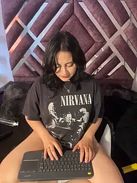 Snapshot of PoliBenett_ chatting on March 20, 6:31 pm PoliBenett online show from March 20, 6:31 pm