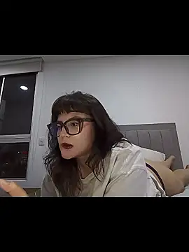 Snapshot of PoliBenett_ chatting on January 15, 2:16 am PoliBenett online show from January 15, 2:16 am