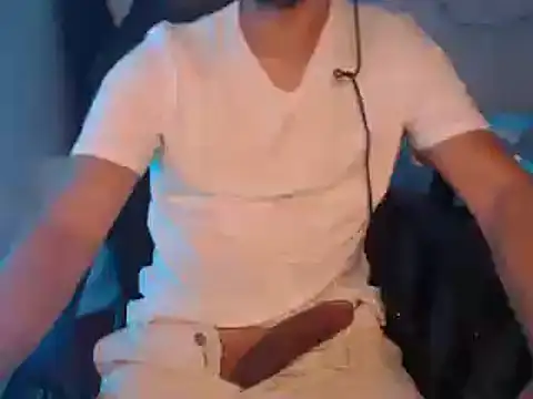 Snapshot of anjonoturno1 chatting on January 20, 7:04 pm anjonoturno1 online show from January 20, 7:04 pm