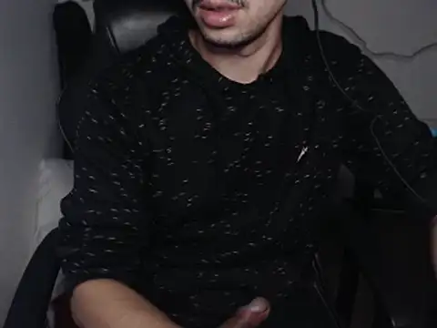 Snapshot of anjonoturno1 chatting on January 21, 2:43 am anjonoturno1 online show from January 21, 2:43 am