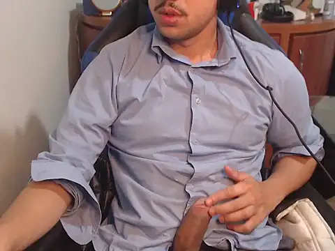 Snapshot of anjonoturno1 chatting on September 28, 10:48 pm anjonoturno1 online show from September 28, 10:48 pm