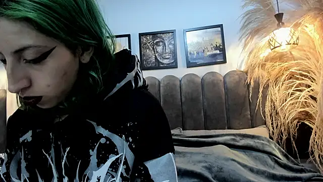 Im gaia online show from December 16, 12:10 pm