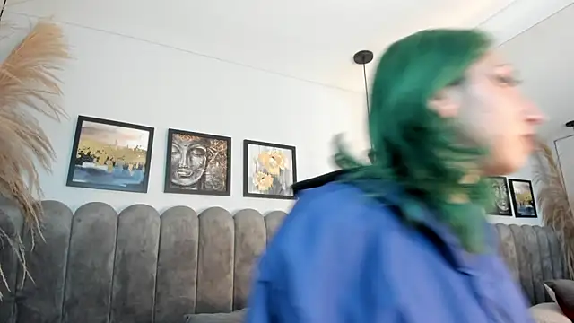 Im gaia online show from December 18, 12:22 pm