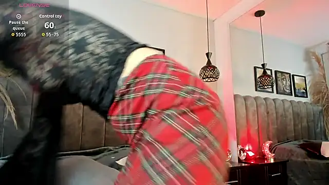 Im gaia online show from December 19, 12:12 pm