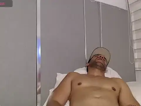 Snapshot of FaustoCock chatting on January 29, 6:01 am FaustoCock online show from January 29, 6:01 am