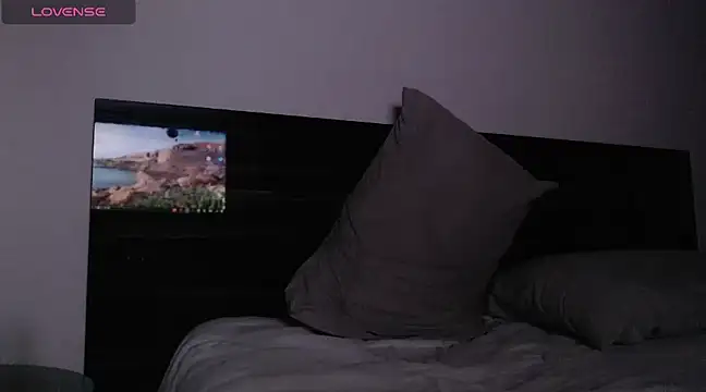 Snapshot of FaustoCock chatting on February 13, 11:26 pm FaustoCock online show from February 13, 11:26 pm