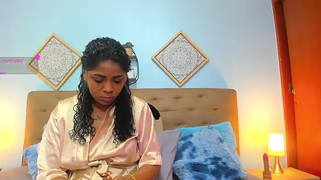 Snapshot of Edelaine_rogers chatting on July 29, 12:09 am Edelaine rogers online show from July 29, 12:09 am
