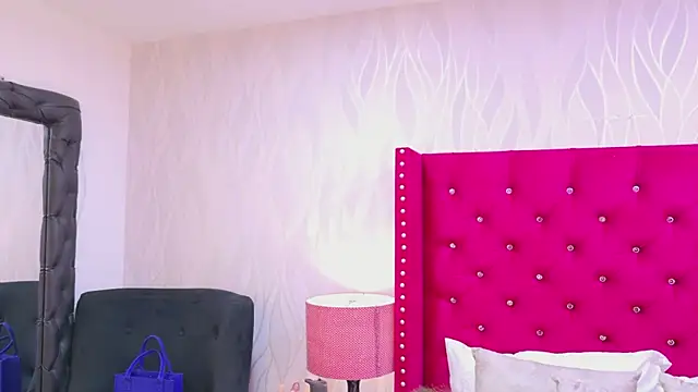 HazelMoret online show from October 1, 11:38 am