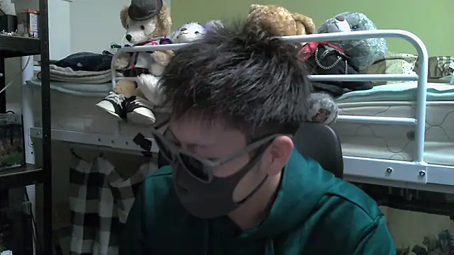 Snapshot of Owl1216 chatting on December 16, 1:54 pm Owl1216 online show from December 16, 1:54 pm