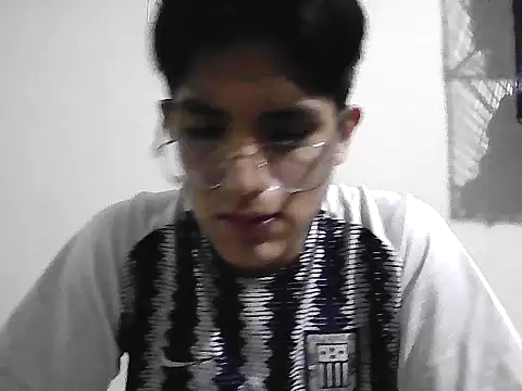 Snapshot of HardDick2 chatting on May 17, 5:49 am HardDick2 online show from May 17, 5:49 am