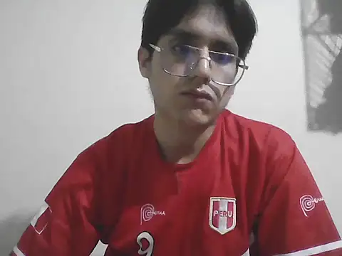 Snapshot of HardDick2 chatting on June 16, 4:48 am HardDick2 online show from June 16, 4:48 am