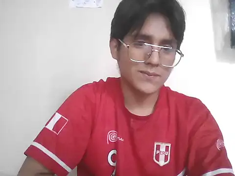 Snapshot of HardDick2 chatting on June 20, 5:49 pm HardDick2 online show from June 20, 5:49 pm