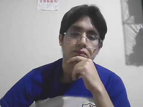 Snapshot of HardDick2 chatting on July 7, 7:23 am HardDick2 online show from July 7, 7:23 am
