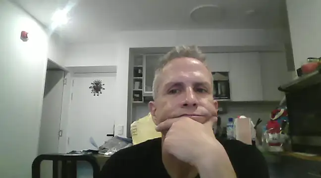 Diegoperrote682661 online show from February 10, 11:34 pm