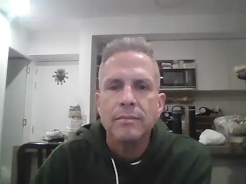 Diegoperrote682661 online show from September 20, 11:39 pm