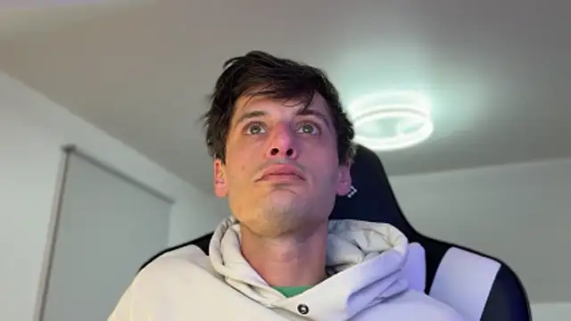 Dylansd online show from February 17, 11:33 pm