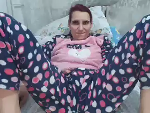 Snapshot of pussywetsquirty chatting on January 18, 8:20 am pussywetsquirty online show from January 18, 8:20 am