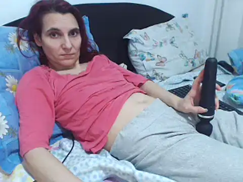 Snapshot of pussywetsquirty chatting on February 13, 12:54 pm pussywetsquirty online show from February 13, 12:54 pm