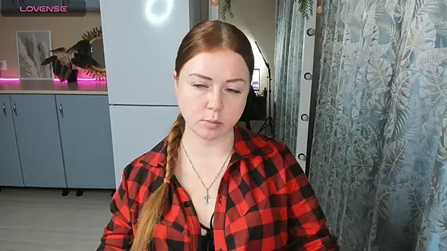Snapshot of BettyBloom69 chatting on January 22, 7:25 am BettyBloom69 online show from January 22, 7:25 am