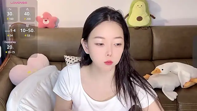 Yilin1999 online show from February 21, 10:26 pm