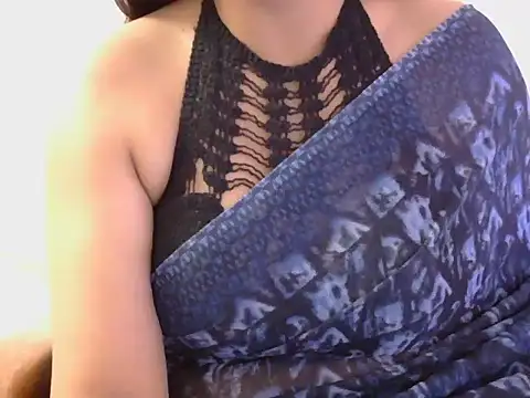 Snapshot of diva-22 chatting on February 10, 2:37 pm diva-22 online show from February 10, 2:37 pm